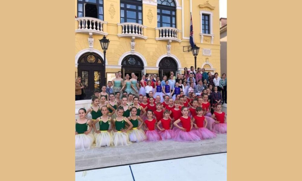Obilježavanje Međunarodnog dana plesa ispred HNK Split