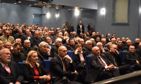 Svečano predstavljena knjiga Tiha moć. Diplomacija Svete Stolice