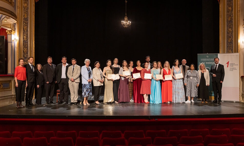 Pjevačko Natjecanje Lav Mirski Osijek