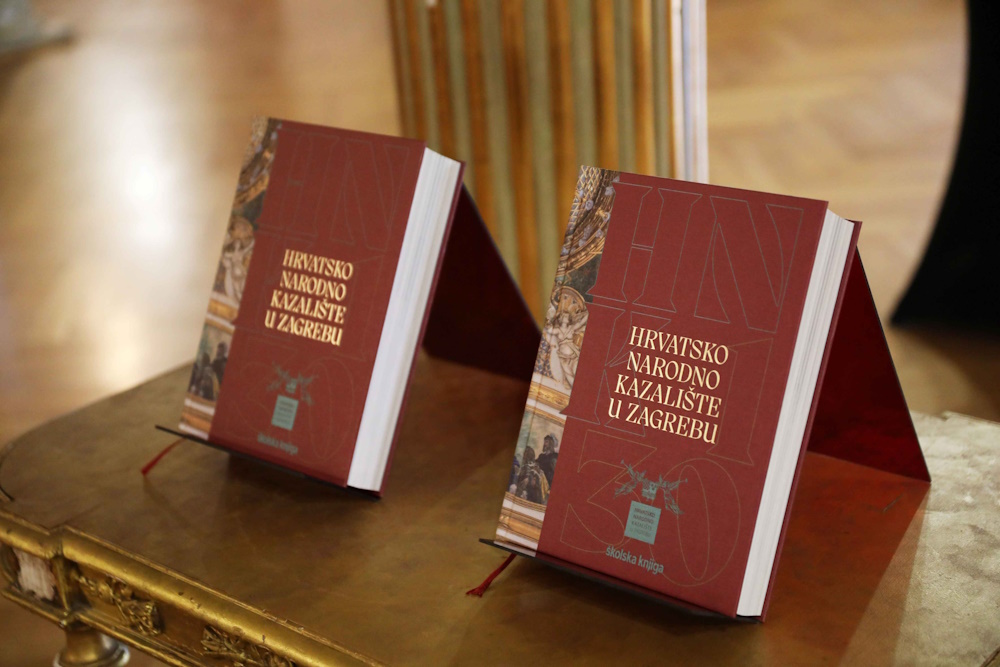 monografija Hrvatskoga narodnog kazališta u Zagrebu