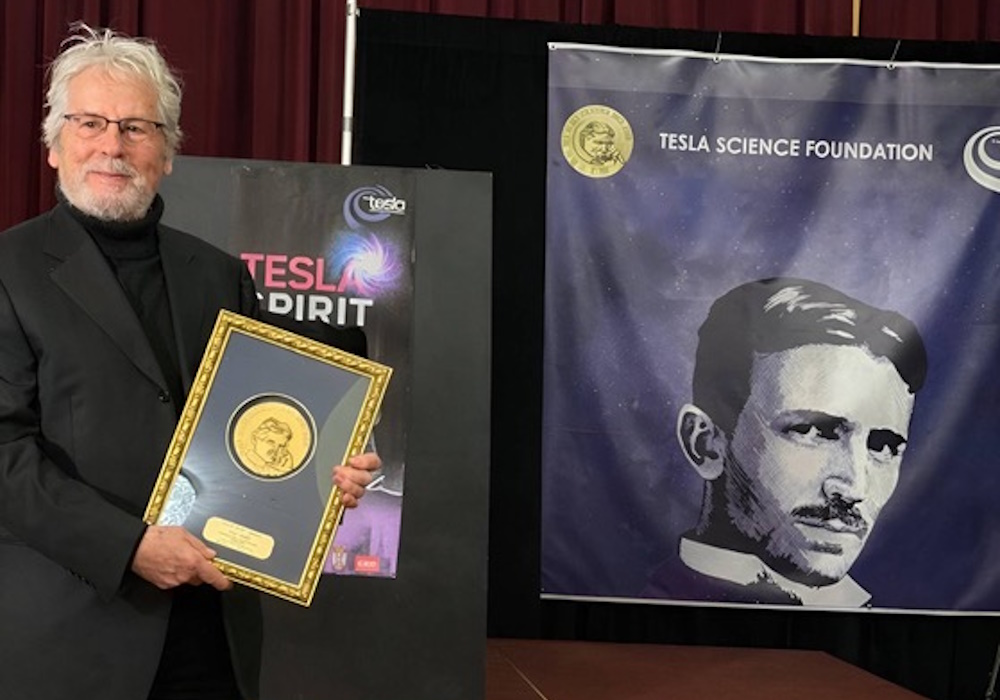 Pero Jelisić s nagradom Tesla Spirit Award